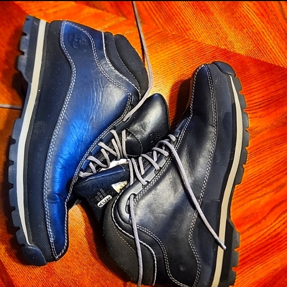 Two Pair-Timberland ACT Women'sLeather Boots Sz 9 Timberland. Both black & conac - Picture 1 of 2